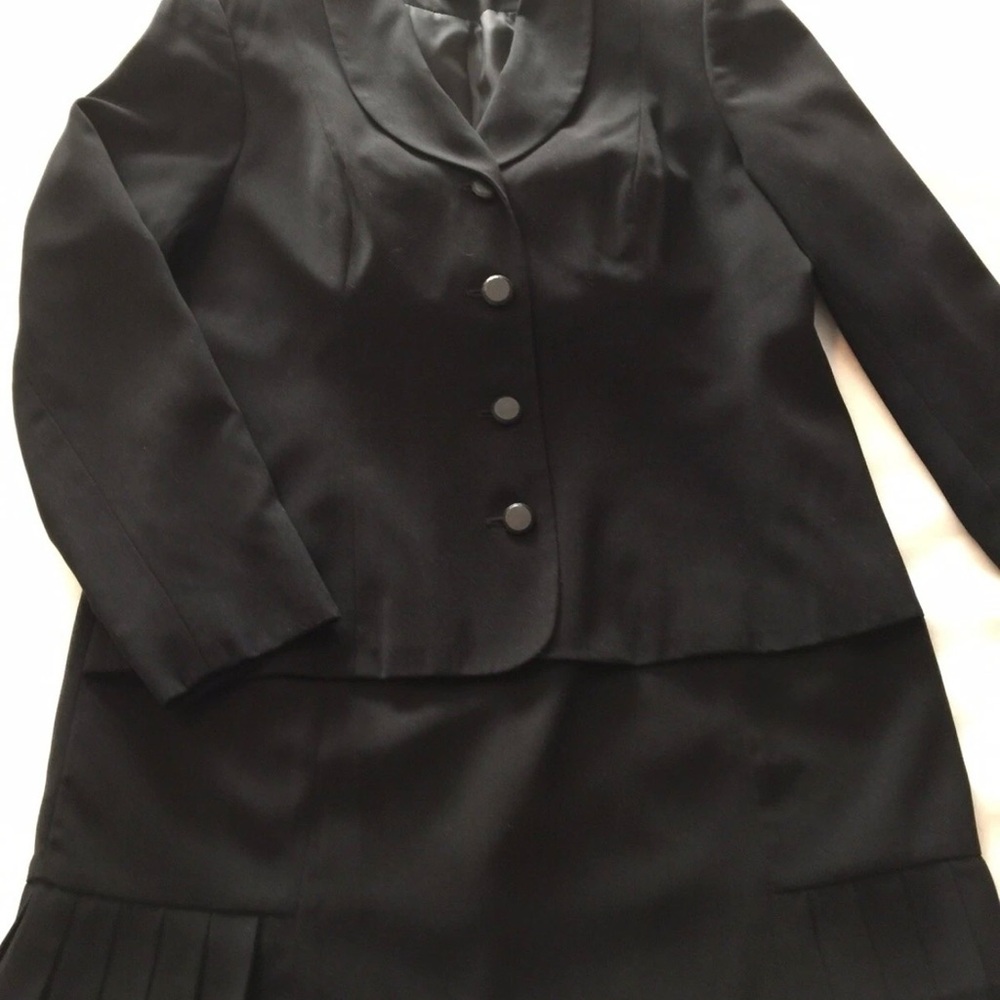Worthington Women's 2 pc Suit 10P